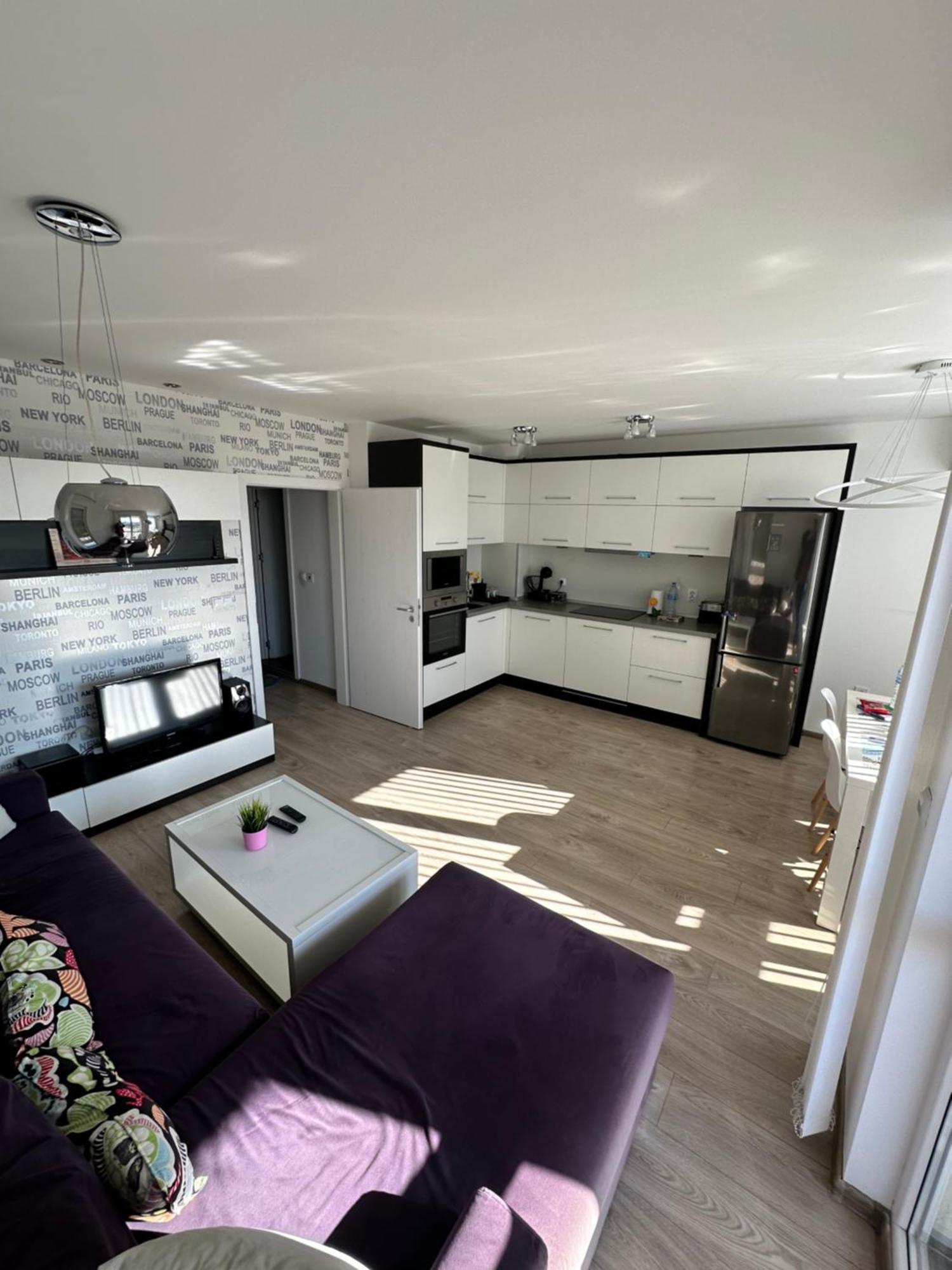 Briz Apartment; 2 Bdr; 6 Guests; Private Parking Βάρνα Εξωτερικό φωτογραφία