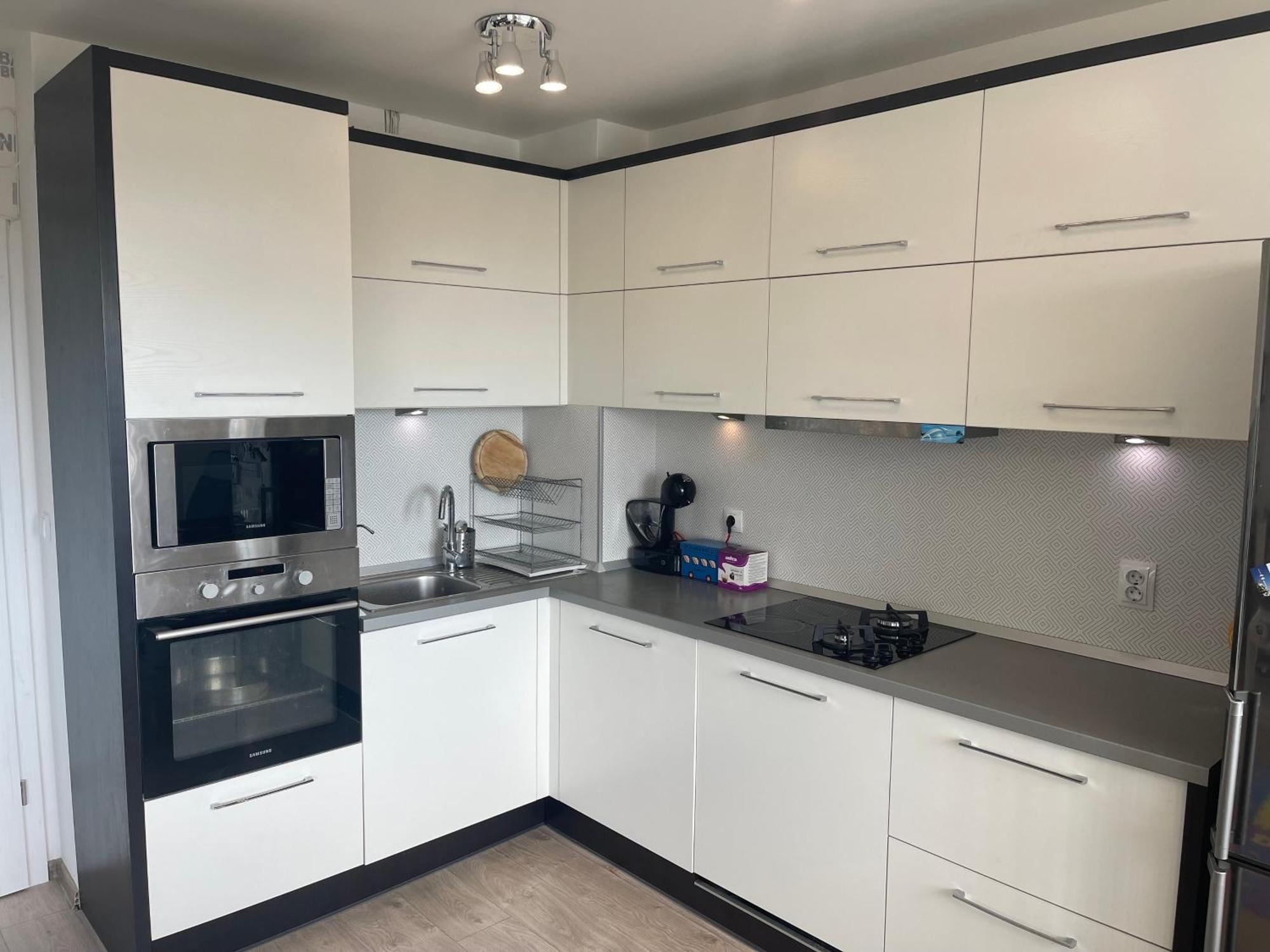 Briz Apartment; 2 Bdr; 6 Guests; Private Parking Βάρνα Εξωτερικό φωτογραφία